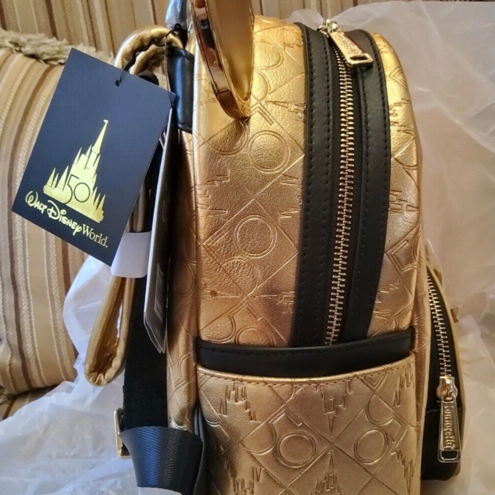 LOUNGEFLY 50th ANNAVERSARY LEATHER RETIRED BACKPACK 2021 - Picture 4 of 6